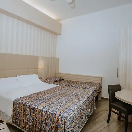 Hotel Gabriella 3*