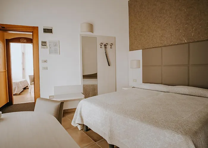 Hotel Gabriella 3*