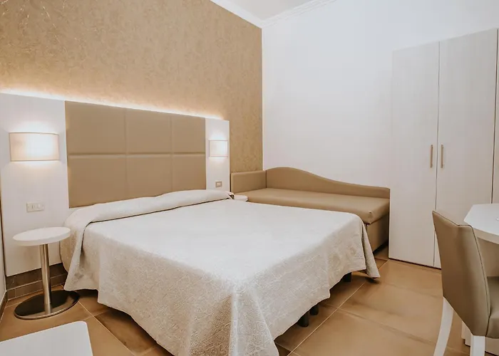 Hotel Gabriella 3*